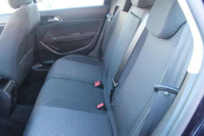 Peugeot 308 SW BlueHDi 130 S&S Business (9)