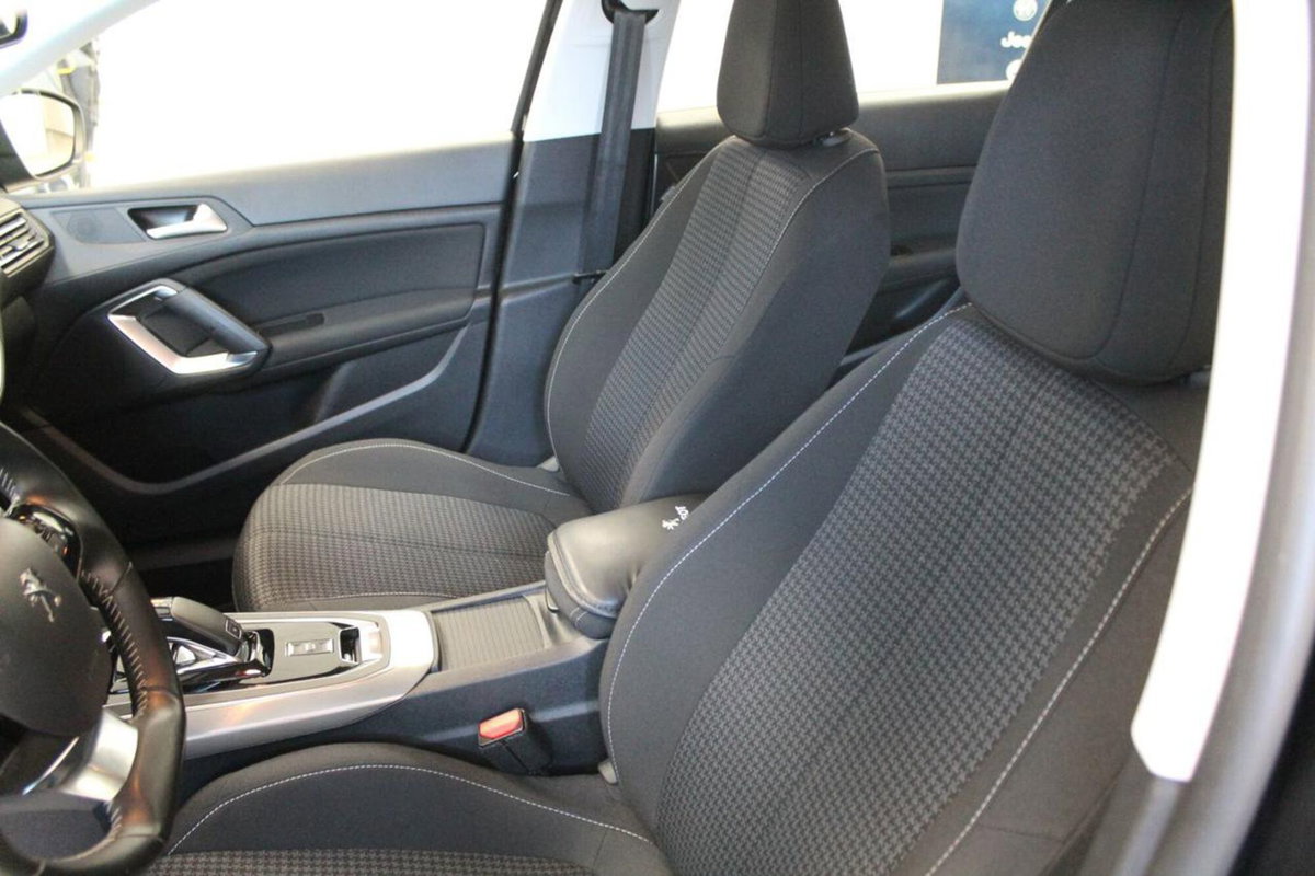 Peugeot 308 BlueHDi 130 S&S EAT8 Active Business (8)