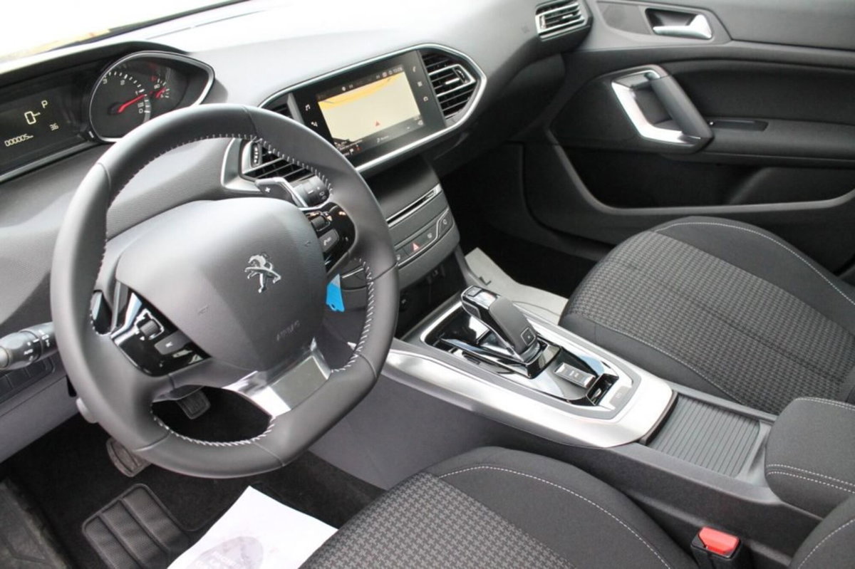 Peugeot 308 BlueHDi 130 S&S EAT8 Active Business (10)
