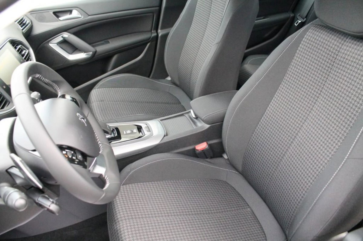 Peugeot 308 BlueHDi 130 S&S EAT8 Active Business (11)