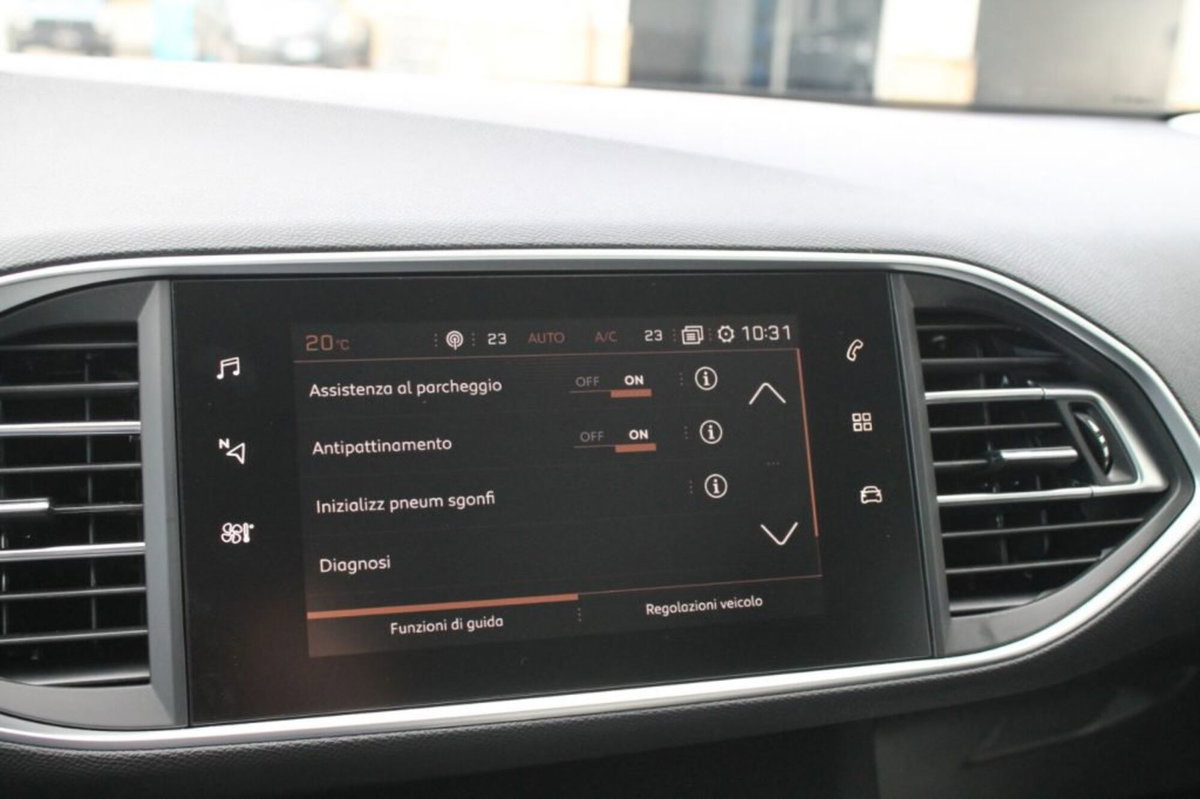 Peugeot 308 BlueHDi 130 S&S EAT8 Active Business (18)