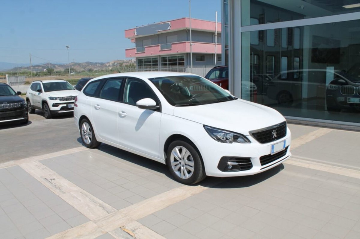 Peugeot 308 SW BlueHDi 130 S&S EAT8 Active Business (3)
