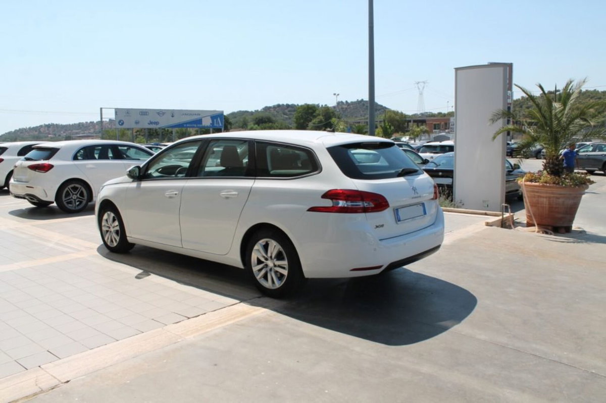 Peugeot 308 SW BlueHDi 130 S&S EAT8 Active Business (6)