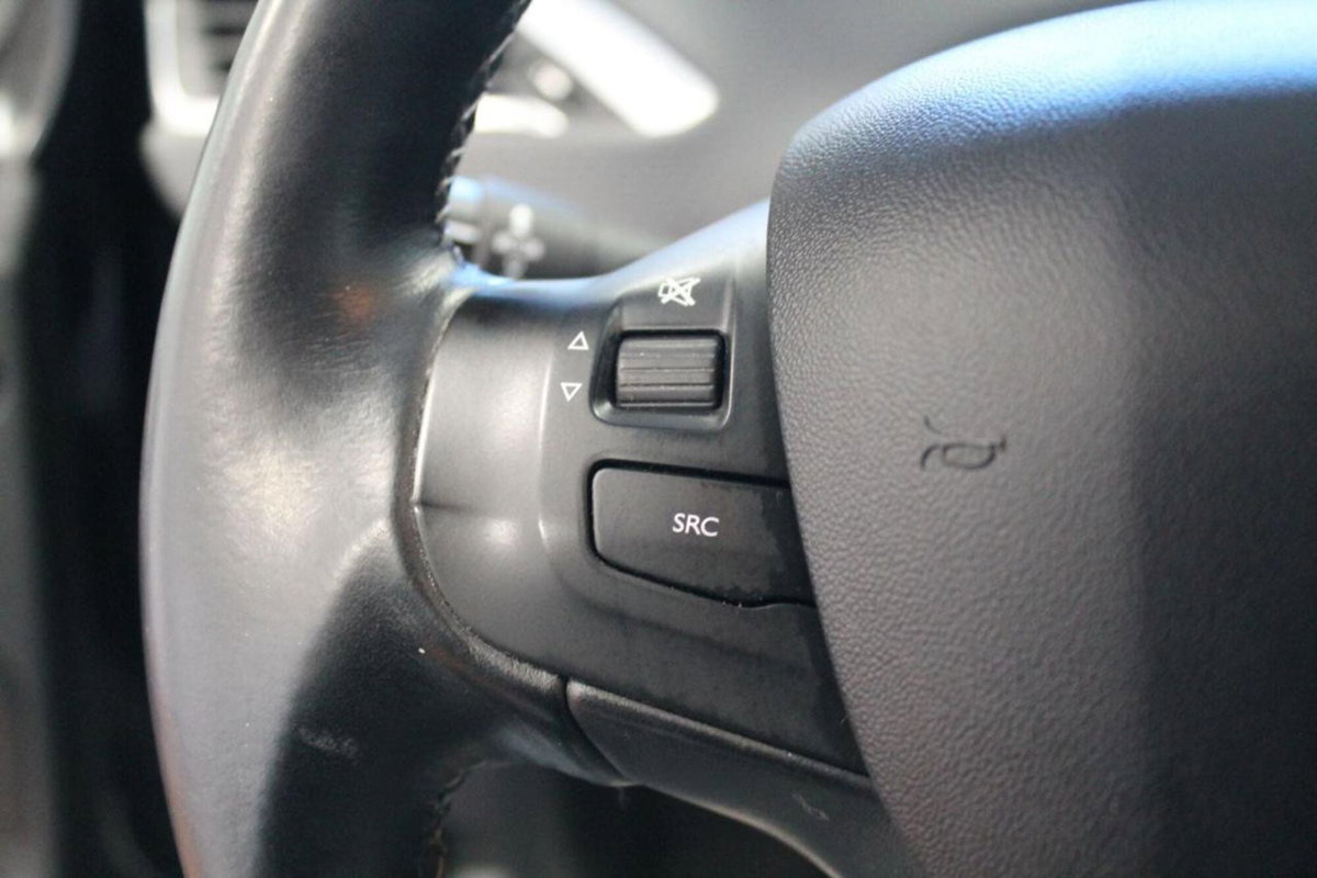 Peugeot 2008 120 S&S Allure (11)