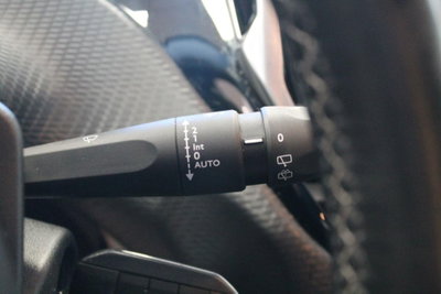 Peugeot 2008 120 S&S Allure (15)