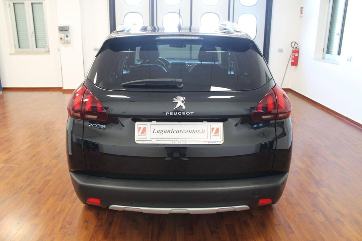 Peugeot 2008 120 S&S Allure (5)
