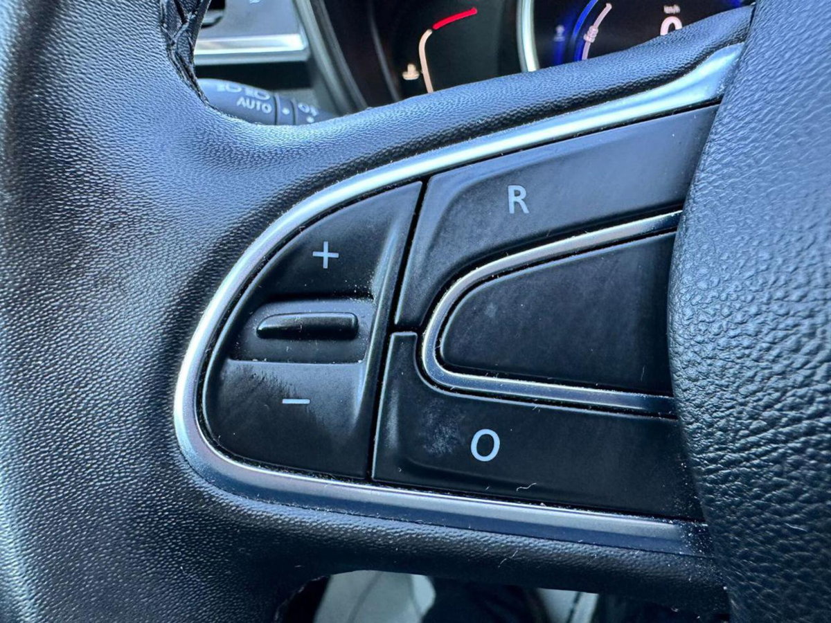 Renault Kadjar dCi 8V 115CV Sport Edition (14)