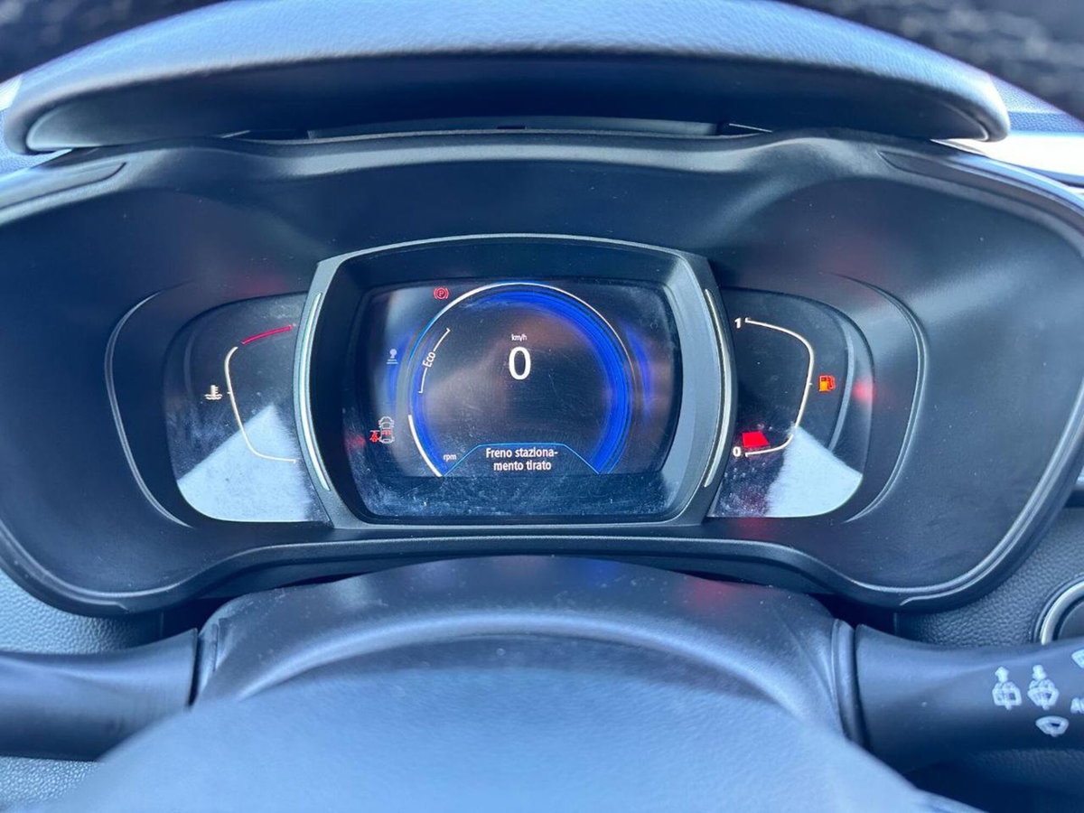 Renault Kadjar dCi 8V 115CV Sport Edition (7)