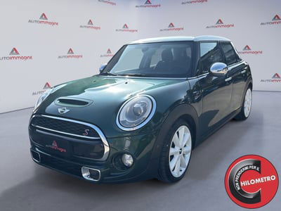 MINI Mini 2.0 Cooper SD aut. 5 porte usata