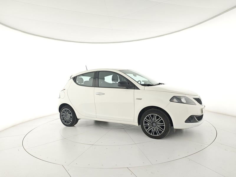 Lancia Ypsilon 1.0 FireFly 5 porte S&S Hybrid Ecochic Gold