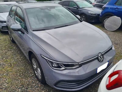 Volkswagen Golf 1.0 eTSI EVO DSG Life usata