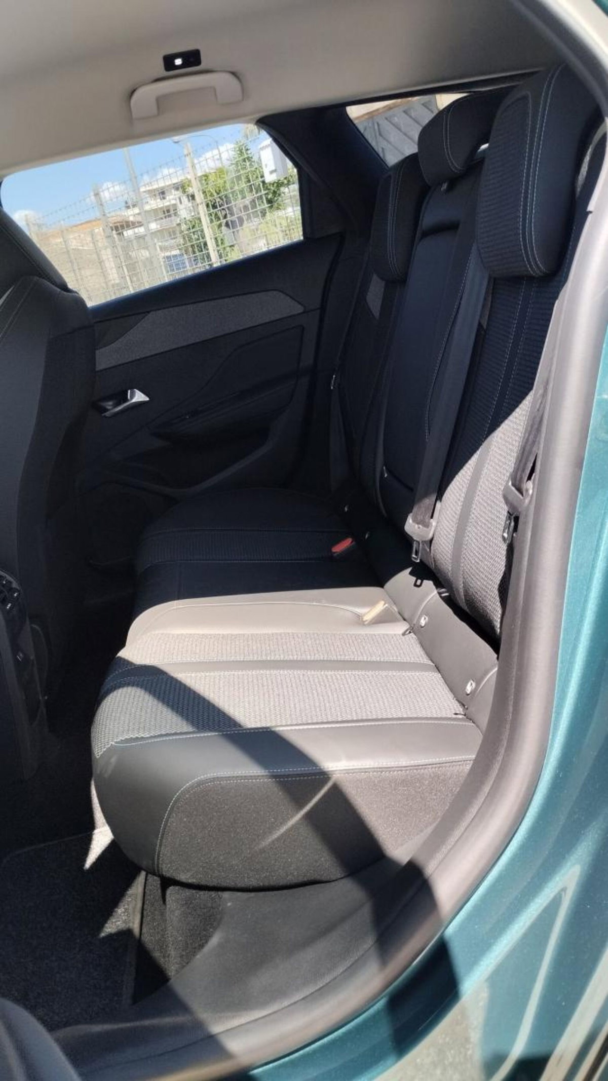 Peugeot 308 SW BlueHDi 130 S&S EAT6 Allure (11)