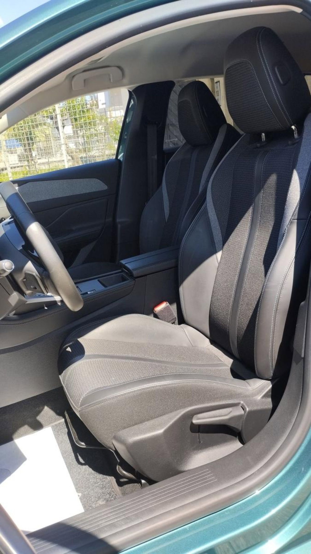 Peugeot 308 SW BlueHDi 130 S&S EAT6 Allure (9)