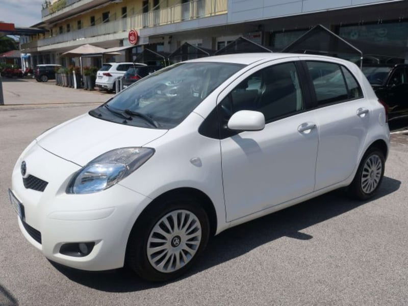 Toyota Yaris 1.3 5 porte Sol