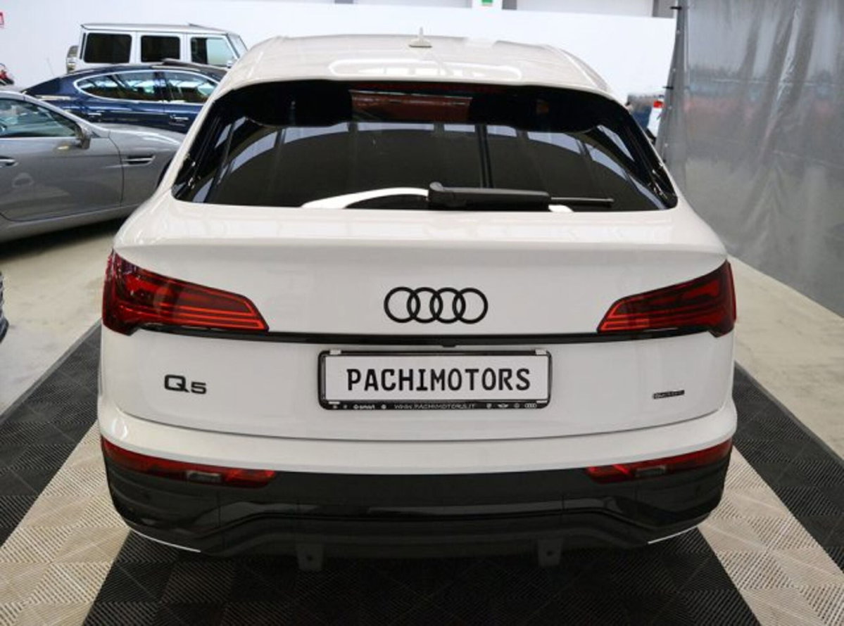 Audi Q5 Sportback 50 2.0 tfsi e Identity Black quattro s-tronic (18)