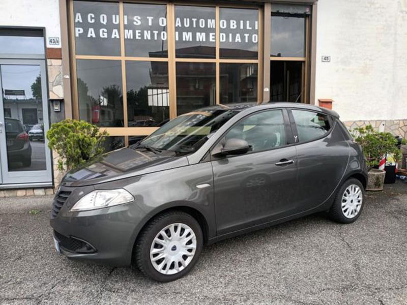 Lancia Ypsilon 1.2 69 CV 5 porte Silver