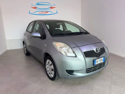 Toyota Yaris 1.0 5 porte Sol usata