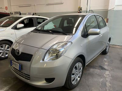 Toyota Yaris 1.0 5 porte Sol usata