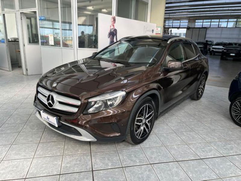 Mercedes-Benz GLA SUV 200 CDI Automatic Premium