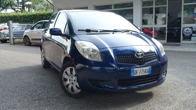 Toyota Yaris 1.D-4D 5 porte Sol usata
