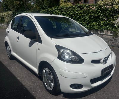 Toyota Aygo 1.0 12V VVT-i 5 porte Now Connect usata
