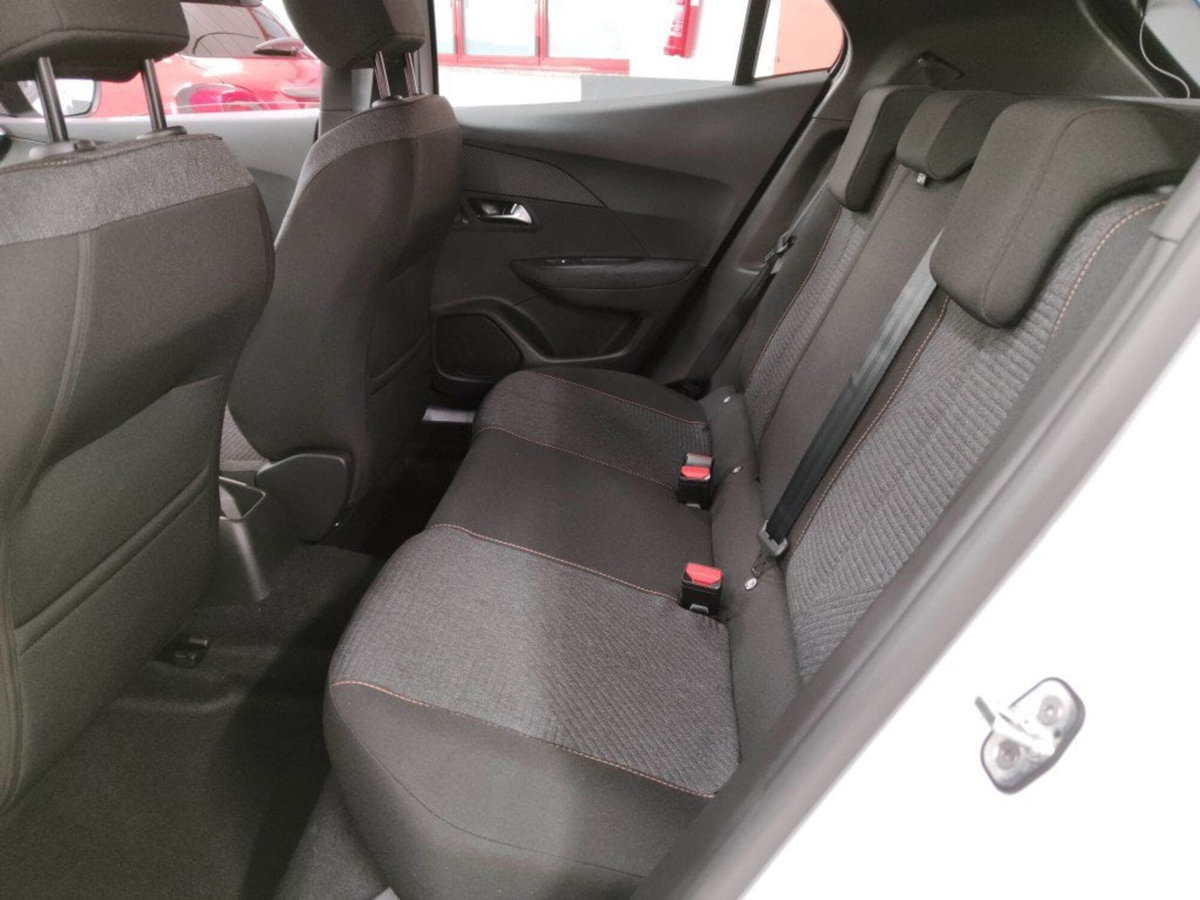 Peugeot 2008 1.2 puretech Style s&s 100cv (14)