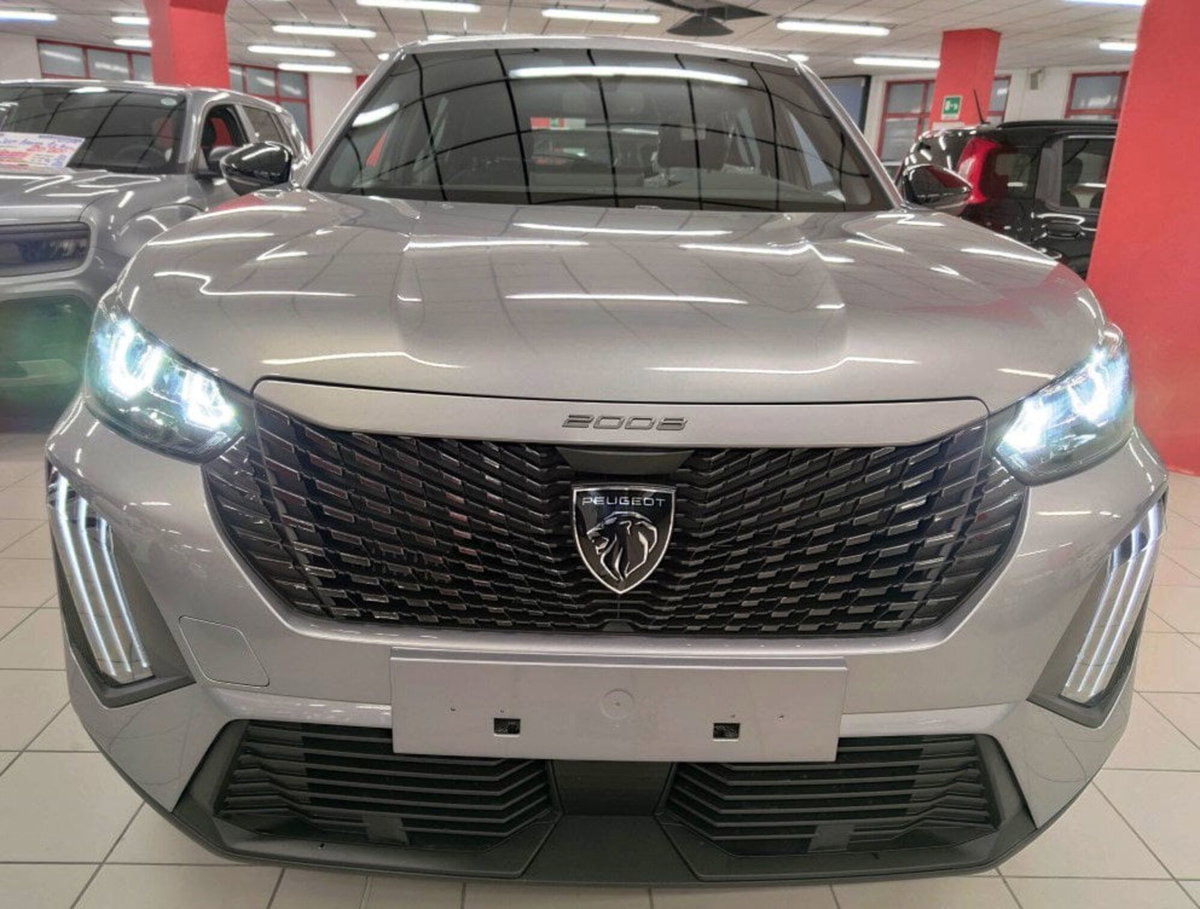 Peugeot 2008 1.2 puretech Style s&s 100cv (2)