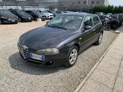 Alfa Romeo 147 1.9 JTD (120) 5 porte Moving usata