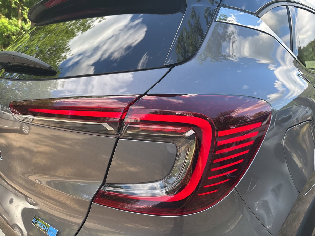 Renault Captur Full Hybrid E-Tech 145 CV Intens (10)