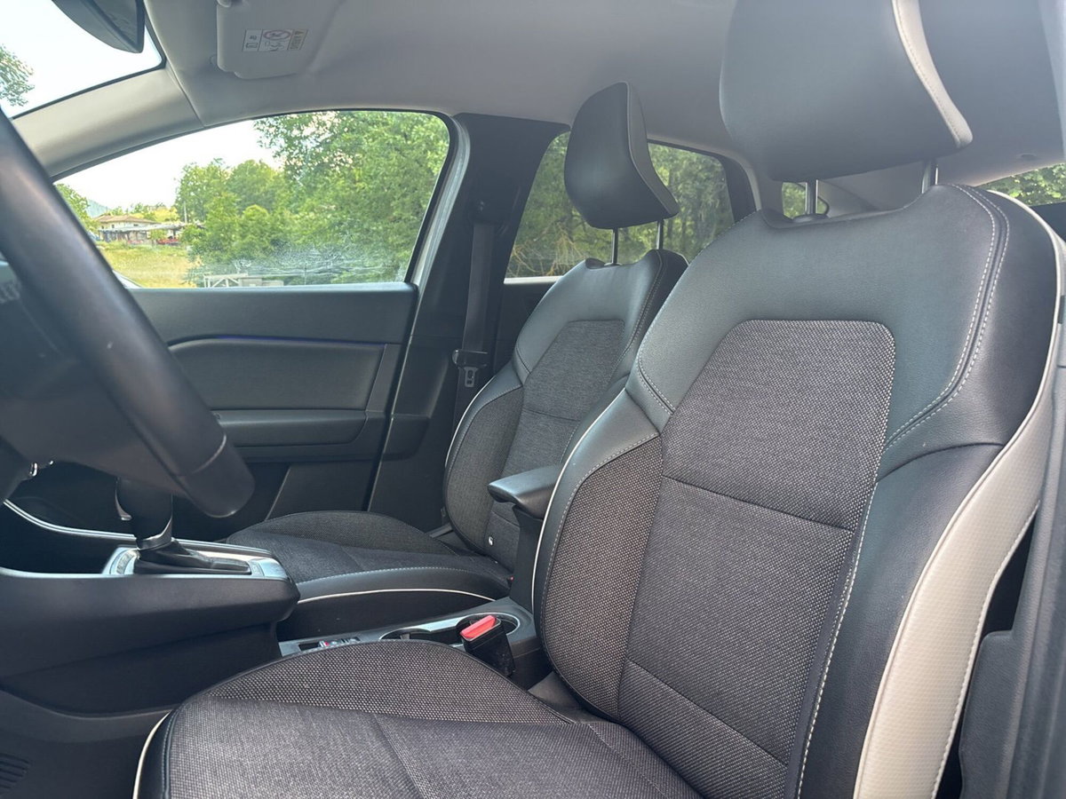 Renault Captur Full Hybrid E-Tech 145 CV Intens (17)