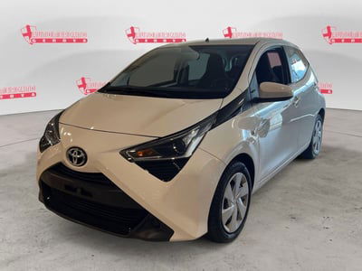 Toyota Aygo Connect 1.0 VVT-i 72 CV 5 porte x-play usata