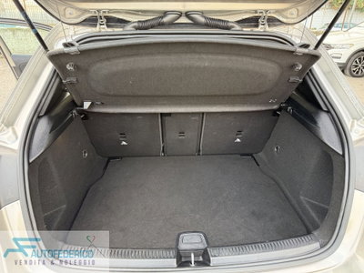Mercedes-Benz Classe A Sedan 180 d Automatic 4p. Sport (17)