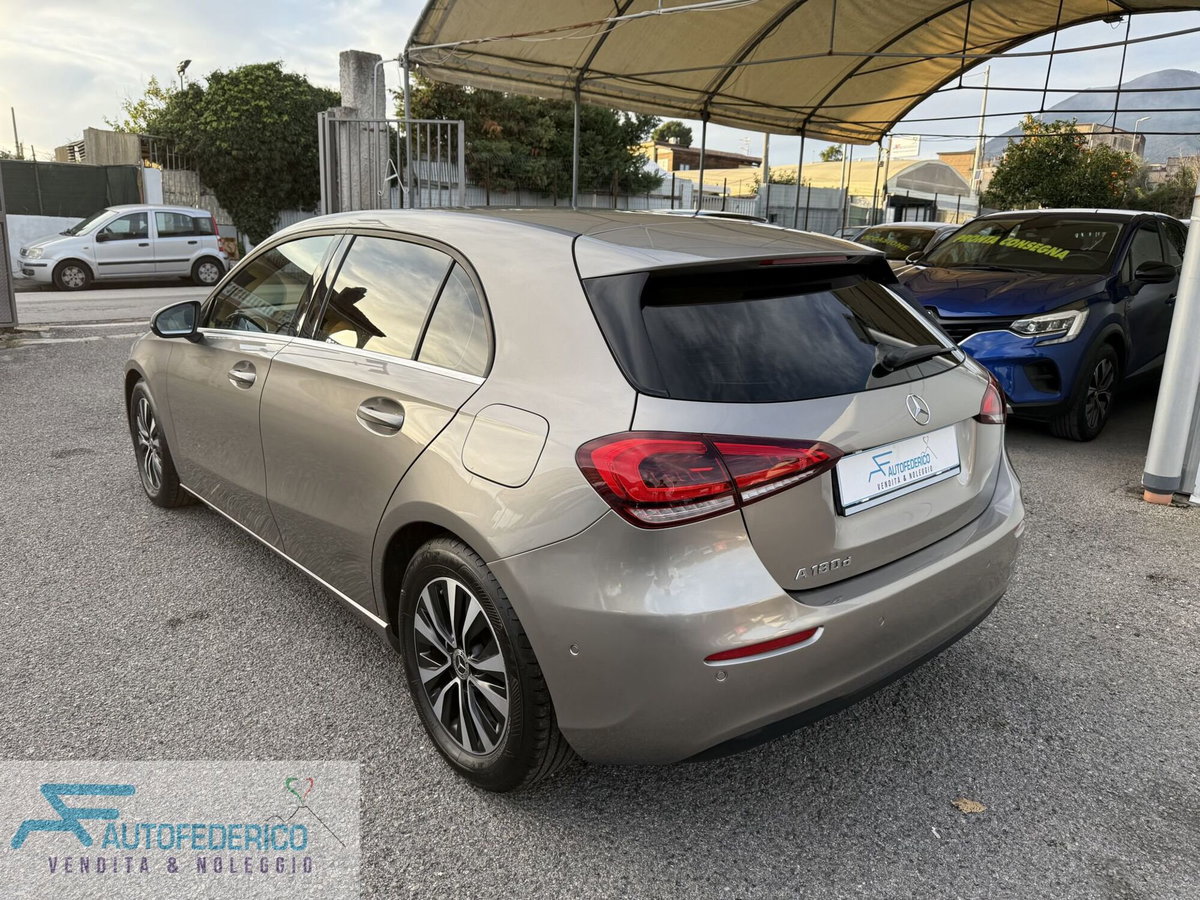 Mercedes-Benz Classe A Sedan 180 d Automatic 4p. Sport (6)