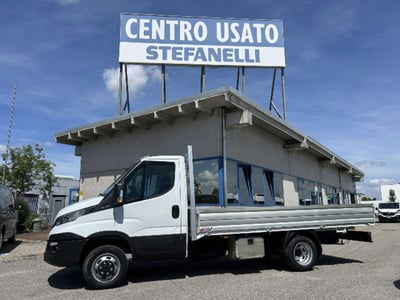 Iveco Daily Telaio 35C12 2.3 Hpi PLM-RG Cabinato usata