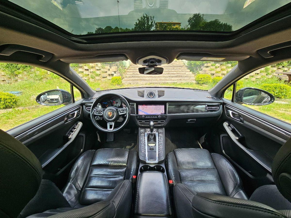 Porsche Macan S (17)