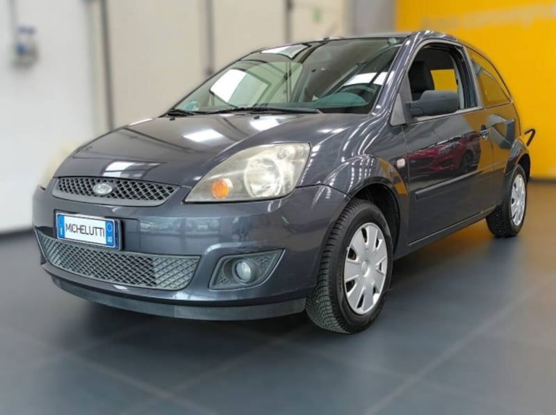 Ford Fiesta 1.4 TDCi 68CV 3 porte Titanium