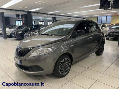 Lancia Ypsilon 1.0 FireFly 5 porte S&S Hybrid Gold Plus usata