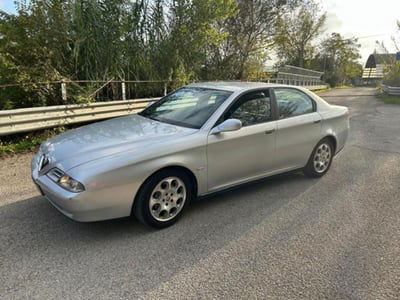 Alfa Romeo 166 2.0i V6 turbo cat Super Distinctive usata