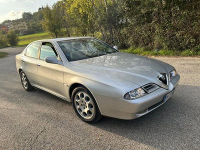 Alfa Romeo 166 2.0i V6 turbo cat Super Distinctive (6)