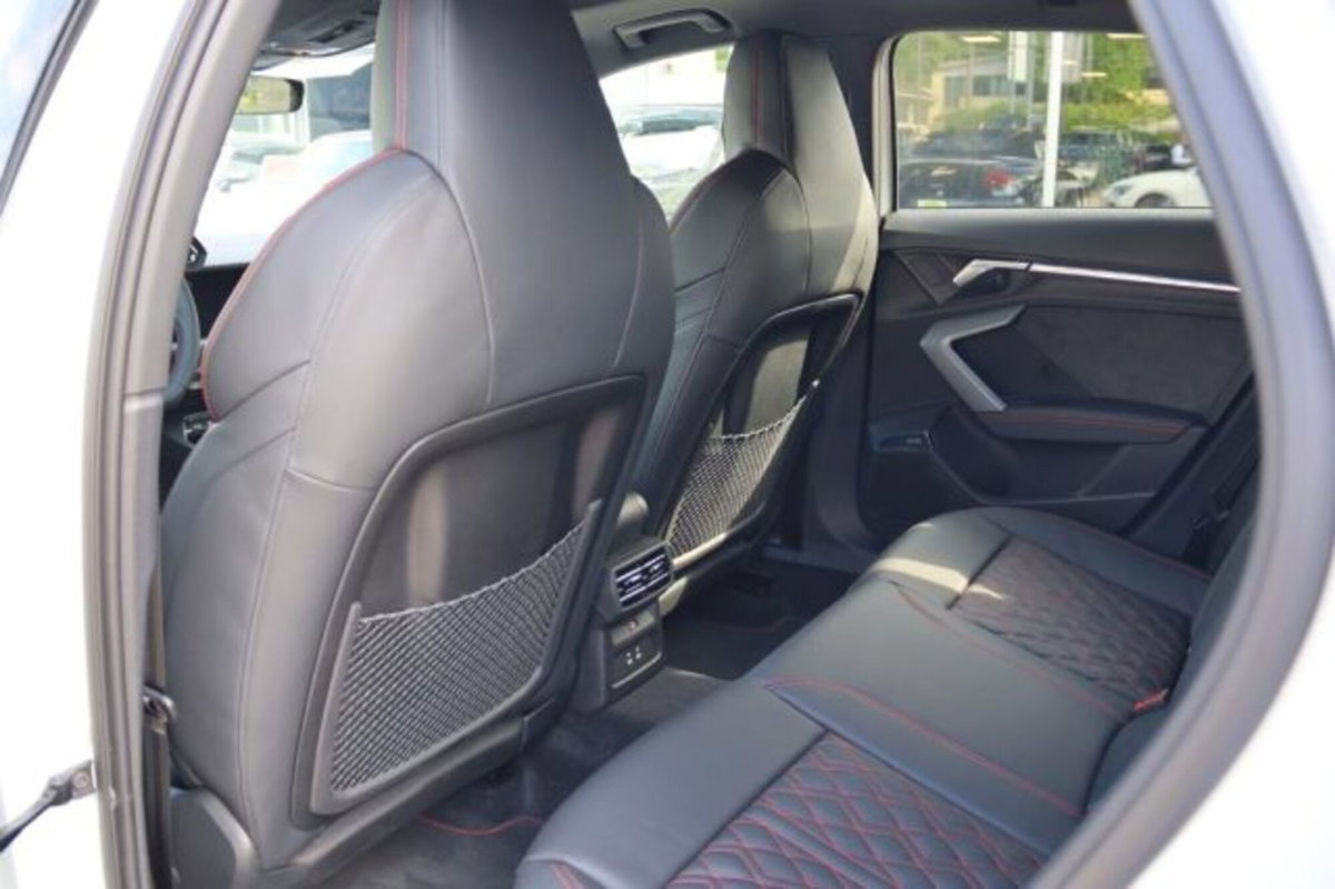 Audi S3 Sportback 2.0 tfsi Sport Attitude quattro s-tronic (18)