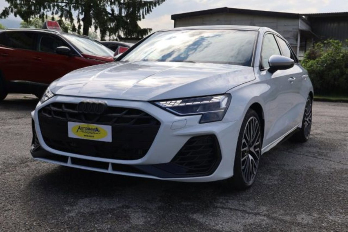Audi S3 Sportback 2.0 tfsi Sport Attitude quattro s-tronic (3)