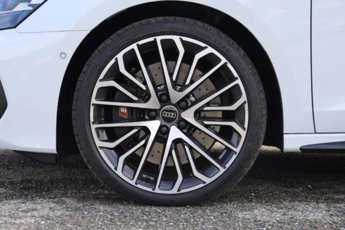 Audi S3 Sportback 2.0 tfsi Sport Attitude quattro s-tronic (7)