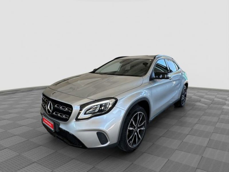 Mercedes-Benz CLA Shooting Brake 200 d Automatic Sport