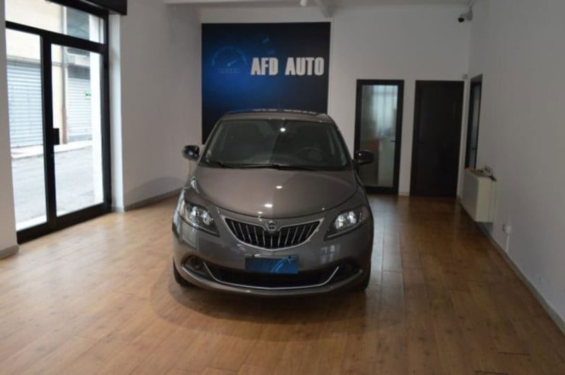 Lancia Ypsilon 1.0 FireFly 5 porte S&S Hybrid Silver Plus