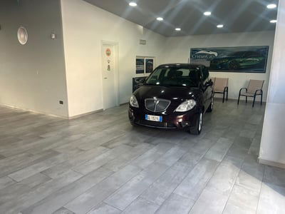 Lancia Ypsilon 1.3 MJT 75 CV New Oro usata