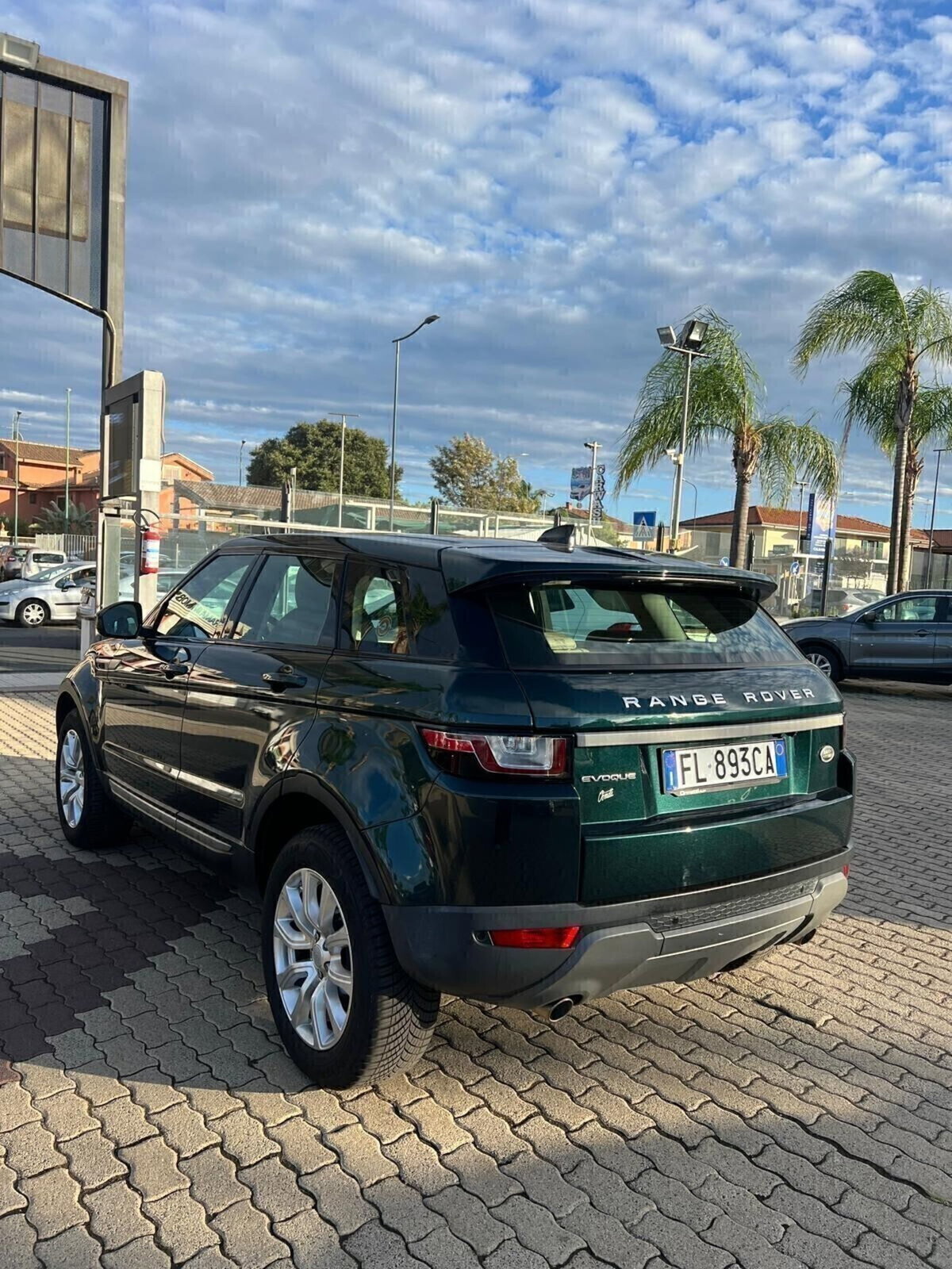 Land Rover Range Rover Evoque 2.0 TD4 150 CV 5p. SE Dynamic (3)