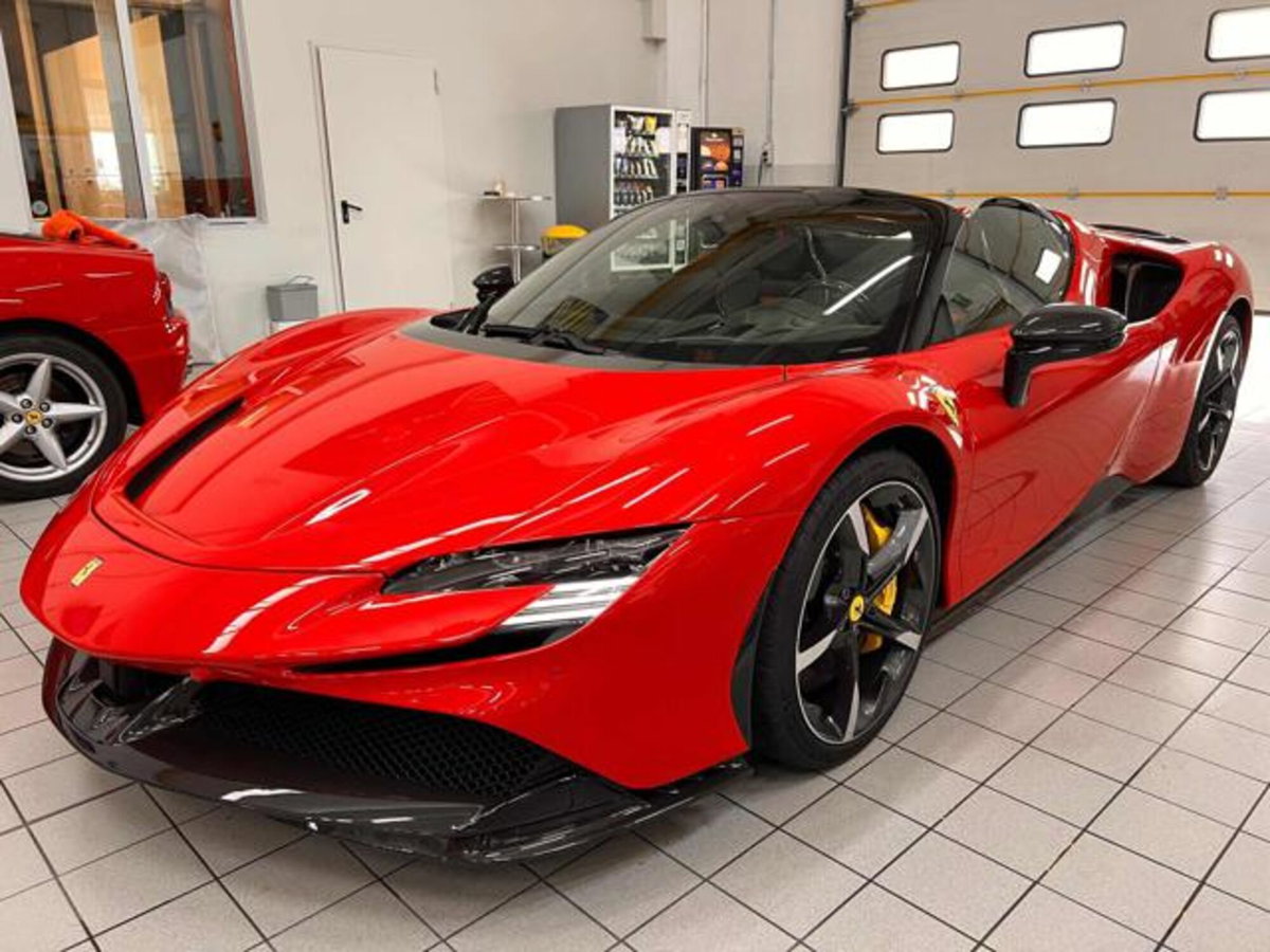 Ferrari SF90 Spider 4.0 F1