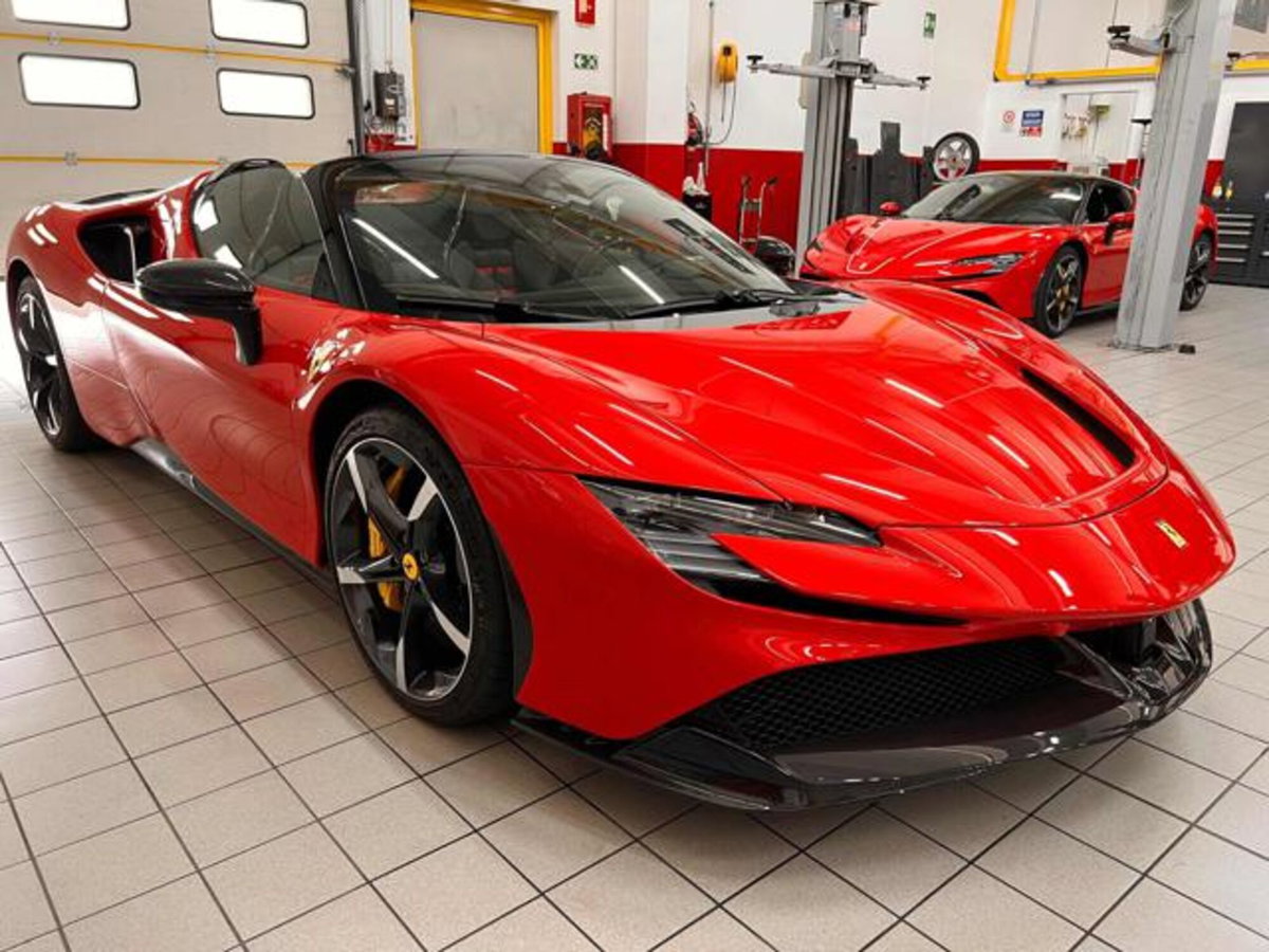 Ferrari SF90 Spider 4.0 F1 (2)