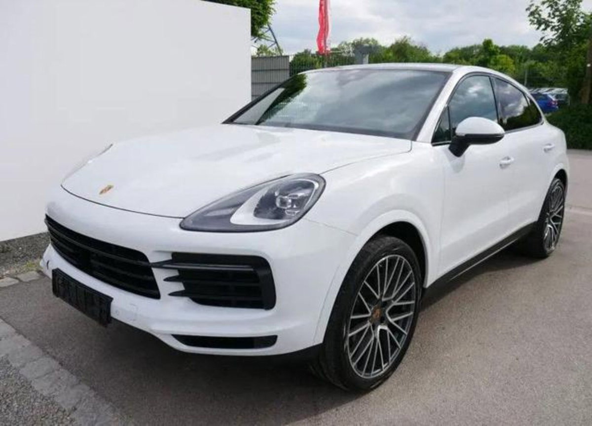 Porsche Cayenne Coupé 3.0 V6 (2)