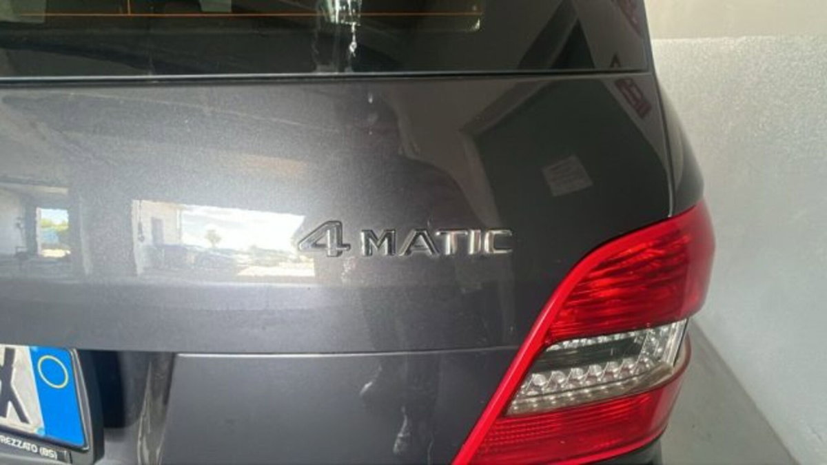 Mercedes-Benz GLK 350 CDI 4M. Premium (4)